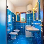 Iss Travel, L'avru - 700 M From La Cinta Aparthotel 3*