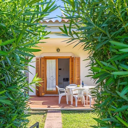 Aparthotel Thr - L'avru - 700 M From La Cinta 3*