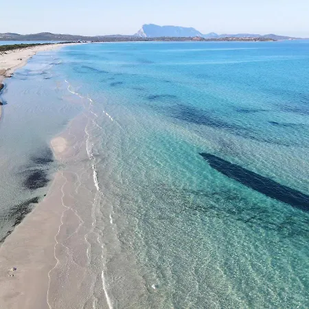 Iss Travel, L'avru - 700 M From La Cinta Aparthotel San Teodoro (Sardinia)