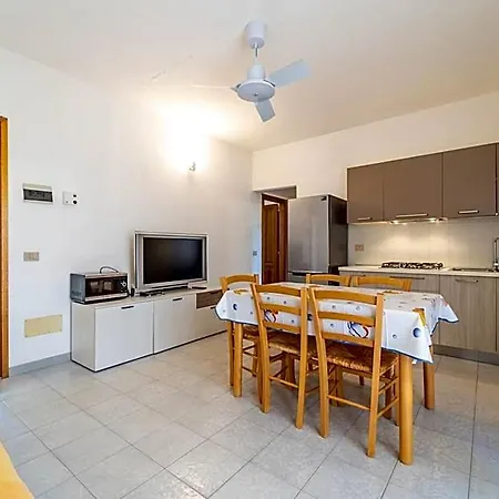 Iss Travel, L'avru - 700 M From La Cinta Lejlighedshotel 3*